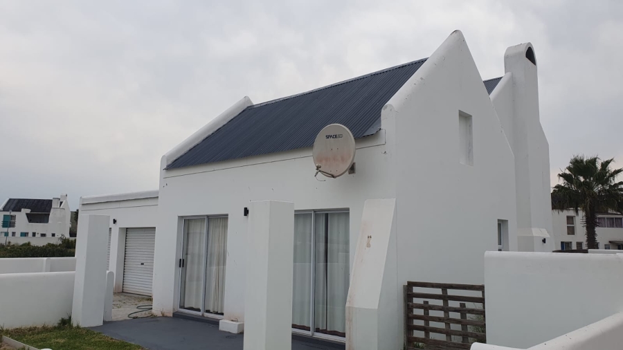 4 Bedroom Property for Sale in Lampiesbaai Western Cape